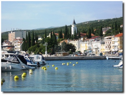 traveling croatia bed and breakfast selce room hotel accommodation apartments